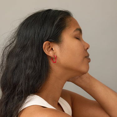 ENAMEL Copenhagen Øreringe, Organic Enamel Heart Earrings Red